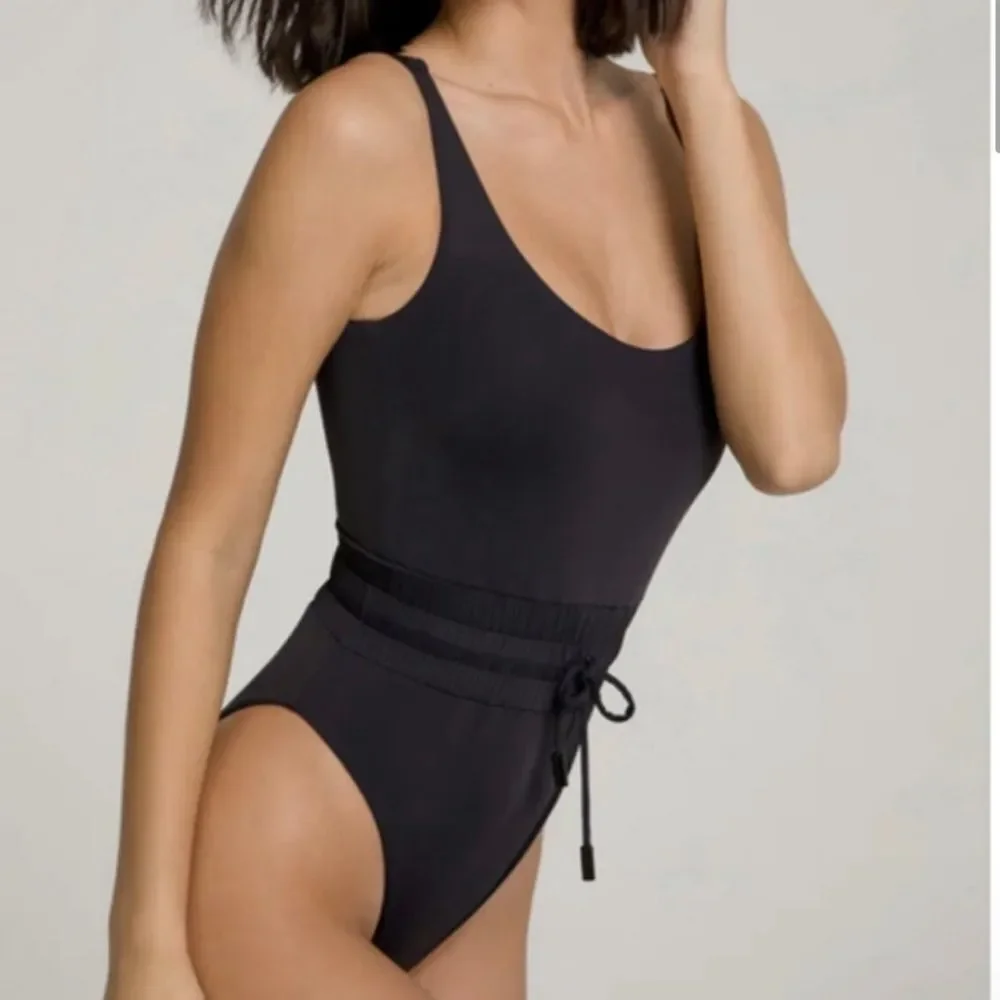 Good American Waist Framer One-Piece Swimsuit size 1